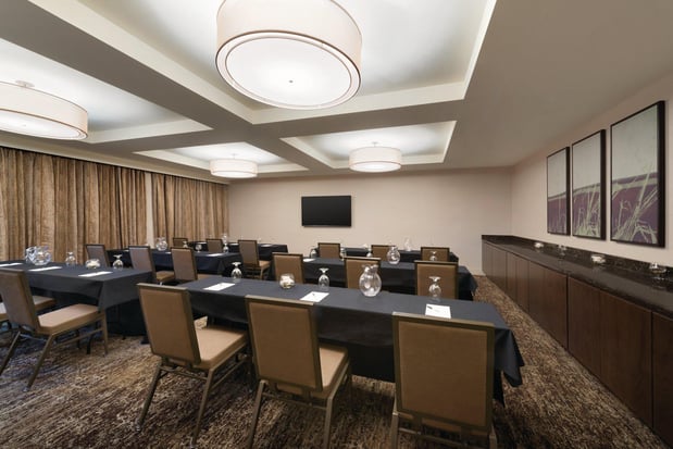 Images Holiday Inn Chicago - Schaumburg by IHG