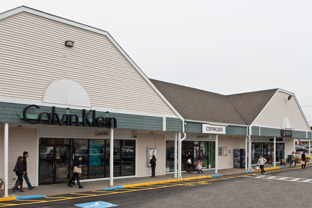 Kittery Premium Outlets, 375 US Route 1, Kittery, ME, Outlet Center -  MapQuest