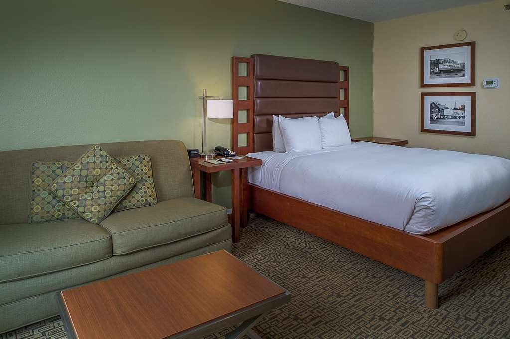 Guest room