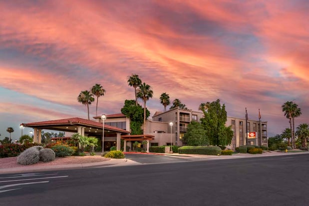 Images Best Western Plus Scottsdale Thunderbird Suites