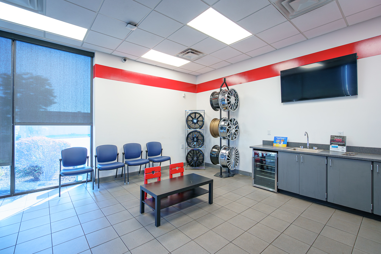 Tire Discounters on 8081 N Springboro Pike in Miamisburg