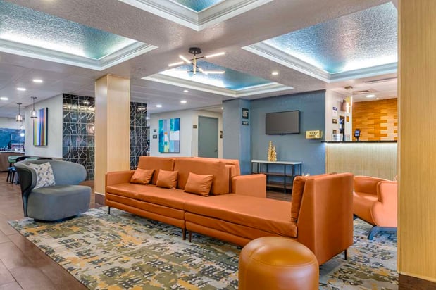 Images Best Western Plus Universal Inn
