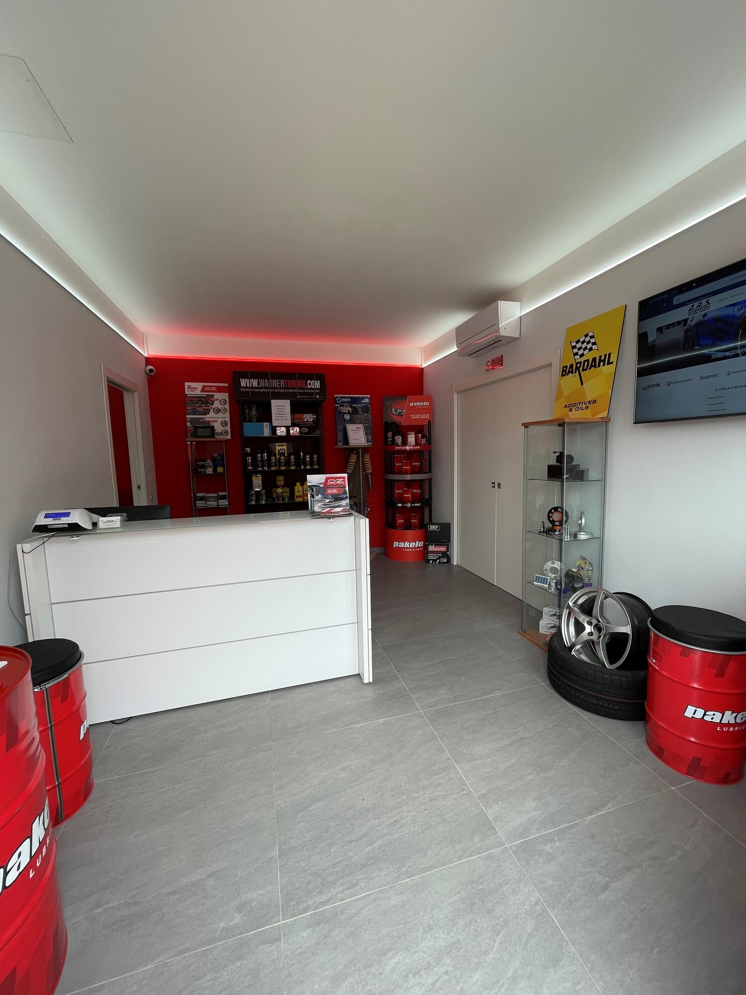 Images DRS DISTRIBUZIONE RICAMBI SPORTIVI