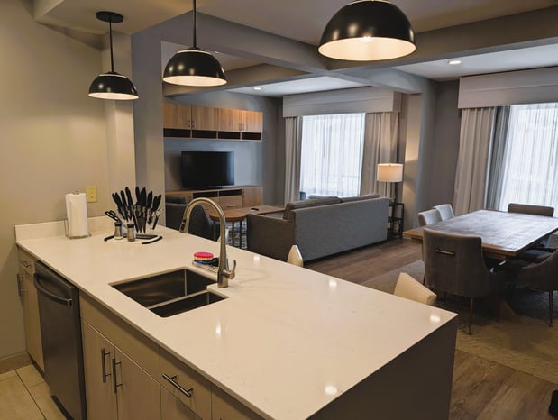 Images Holiday Inn Morgantown - University Area by IHG