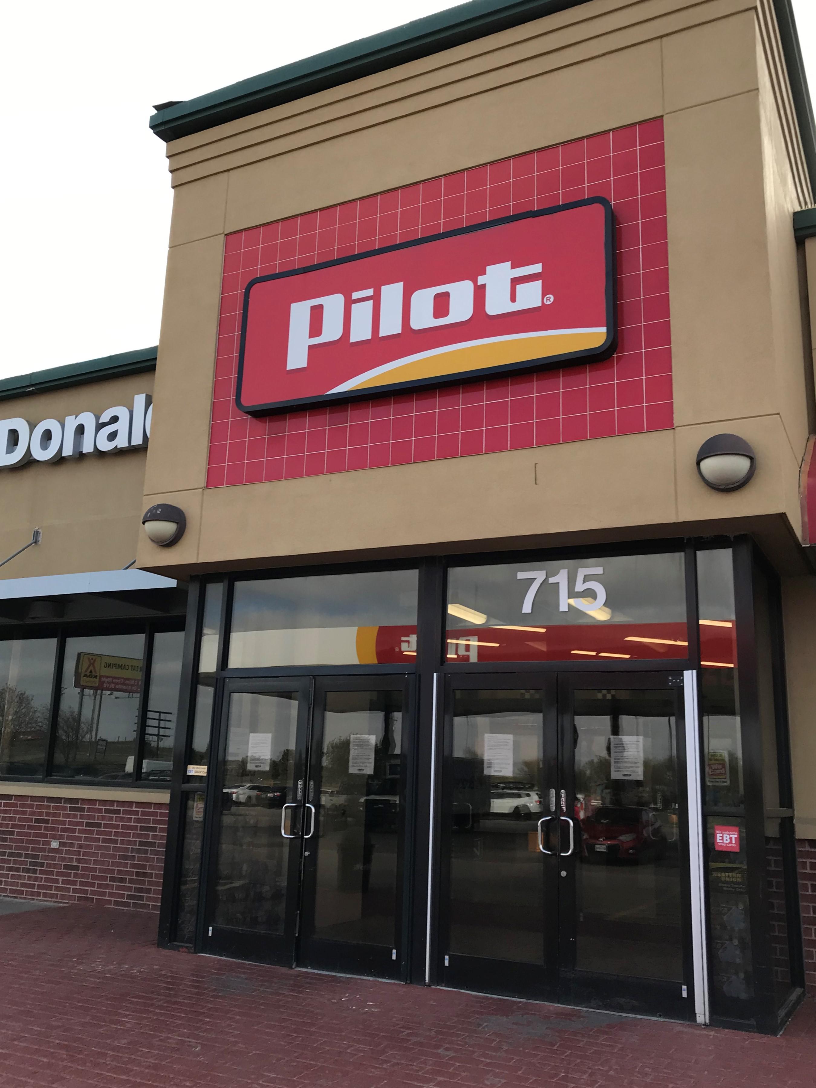 Pilot Travel Center Amarillo (806)335-3323