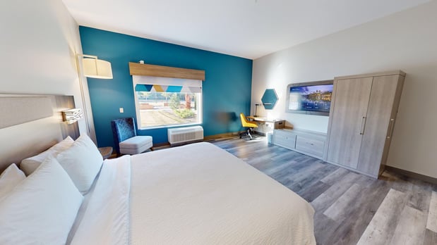 Images Holiday Inn Express & Suites Chicago Schaumburg by IHG