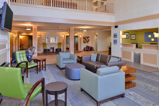 Images Holiday Inn Express & Suites St. Joseph Lakefront by IHG