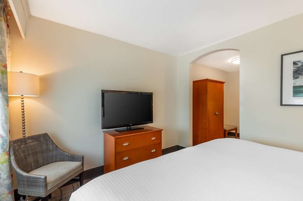 Images Best Western Plus University Park Inn & Suites