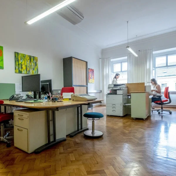 Bilder Öff. Notar Dr. Florian WALTER, MBA – Notariat Perchtoldsdorf