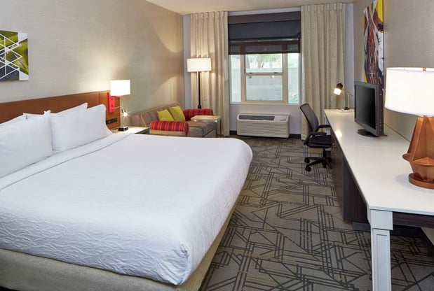 Images Hilton Garden Inn Scottsdale Old Town