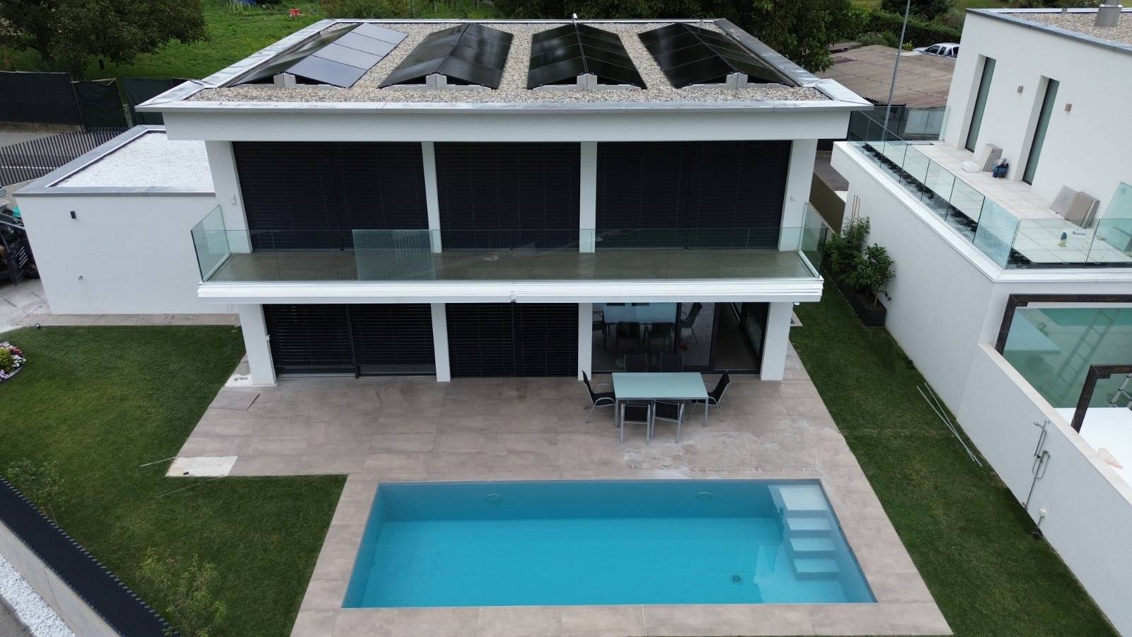 Bilder New Power Solutions Sa