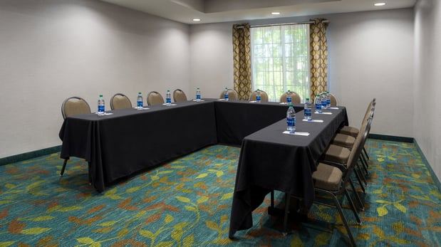 Images Candlewood Suites Grove City - Outlet Center by IHG