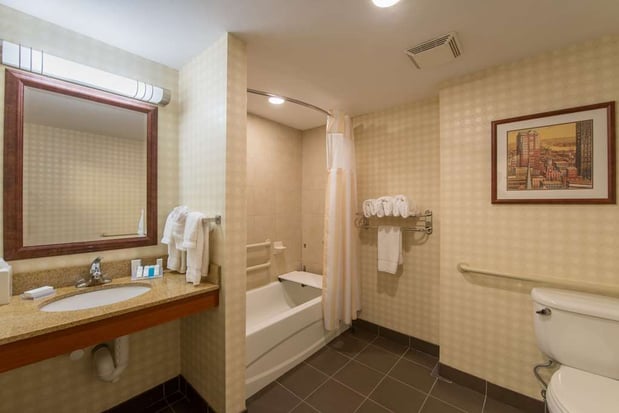 Images Hilton Garden Inn Manchester Downtown