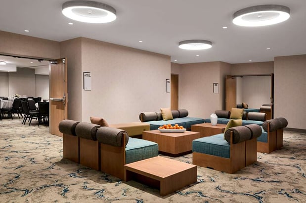 Images Hilton Garden Inn LAX Los Angeles Airport