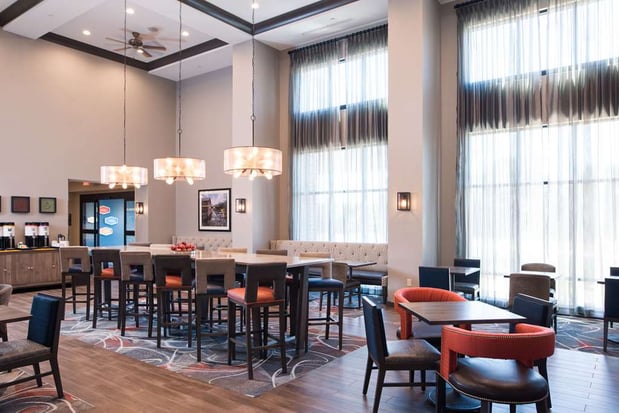 Images Hampton Inn & Suites at Wisconsin Dells Lake Delton