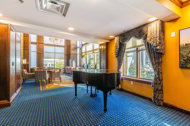 Images Cogir of West End Alexandria