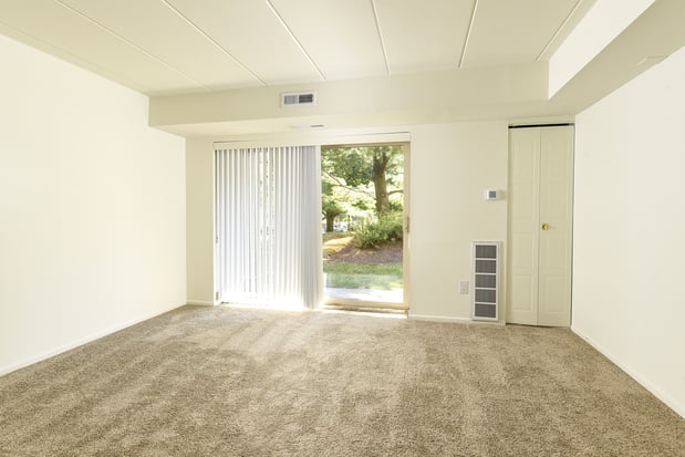 Images Summit Trace Apartments