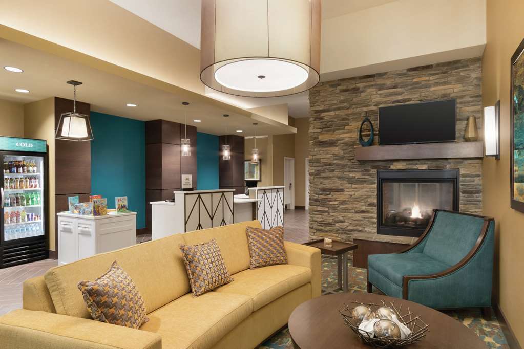 Lobby Homewood Suites by Hilton Calgary Downtown Calgary (587)352-5500
