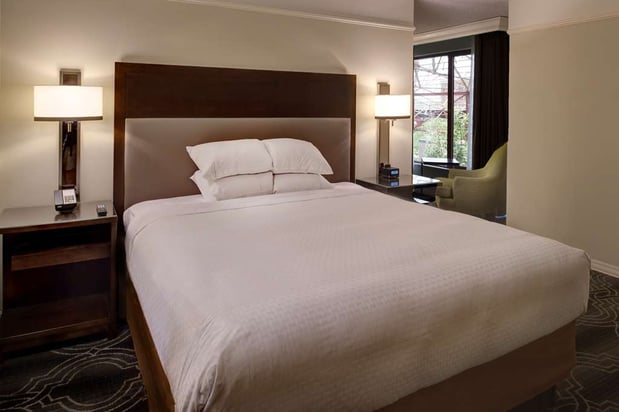 Images St. Louis Union Station Hotel, Curio Collection by Hilton