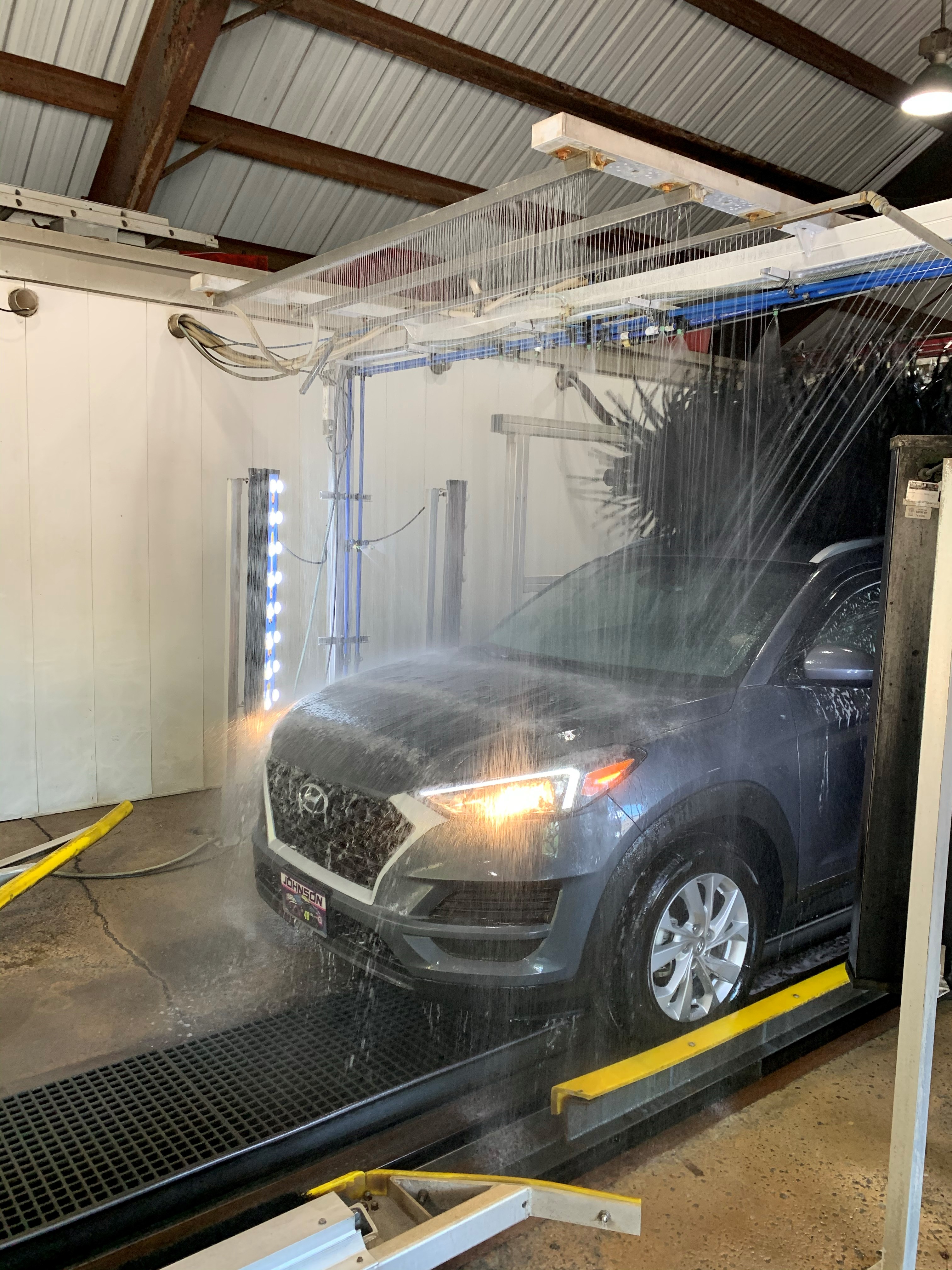 Goo Goo Express Car Wash - Chattanooga Photo