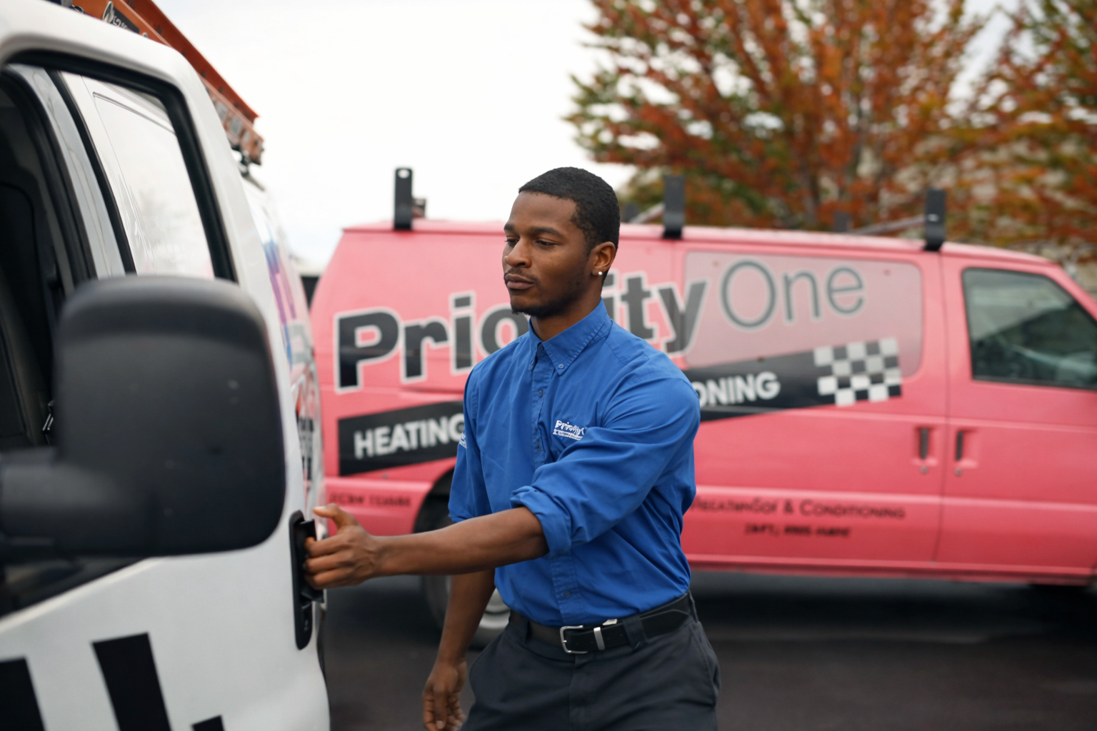 Crews roll out from our Eugene location all day long, heading to homes in Veneta, Elmira, Lowell, Dexter, and other nearby communities.