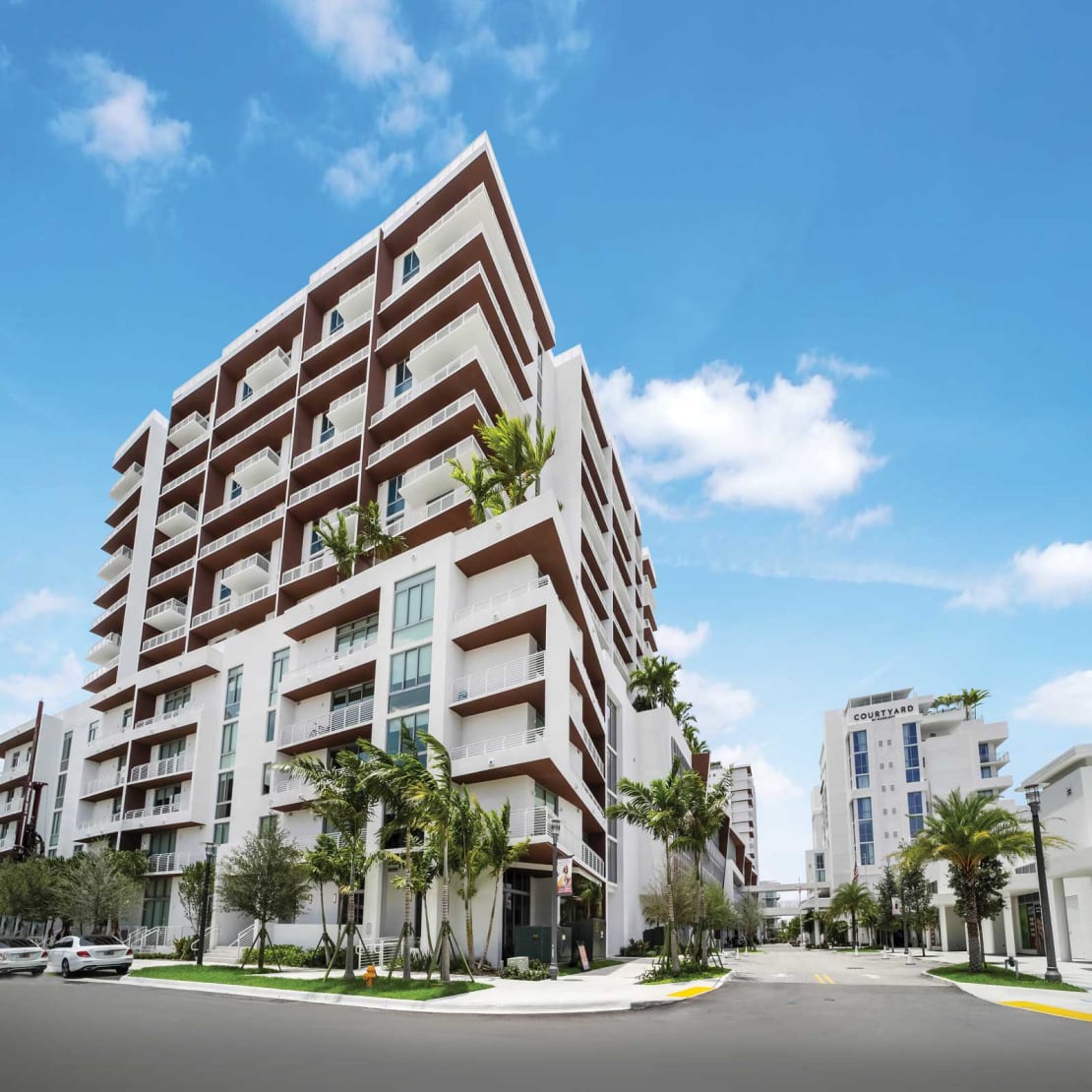 Exterior View of Quantum Apartments in Ft. Lauderdale, FL