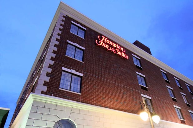 Images Hampton Inn & Suites Rockville Centre
