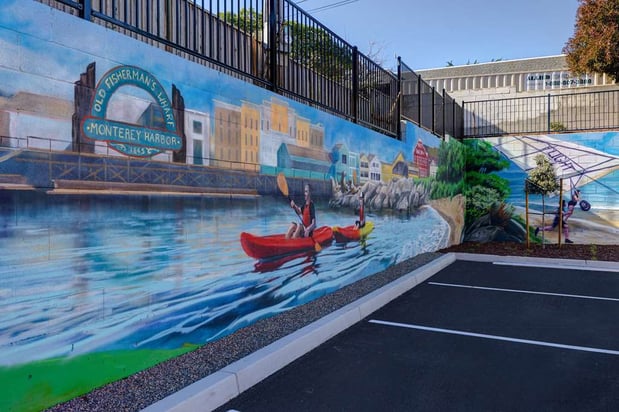 Images Hampton Inn & Suites Marina