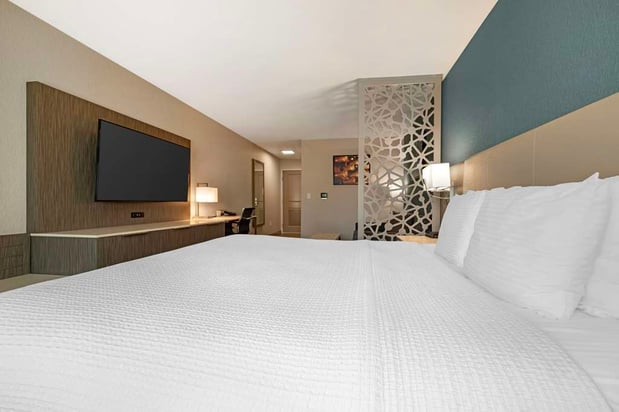 Images Best Western Plus Temecula Wine Country Hotel & Suites