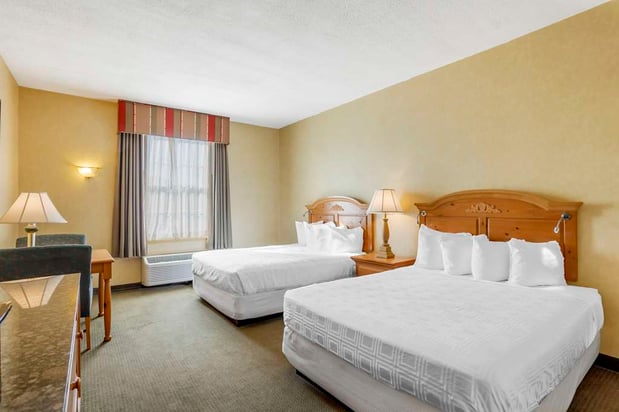 Images Best Western Plus Revere Inn & Suites
