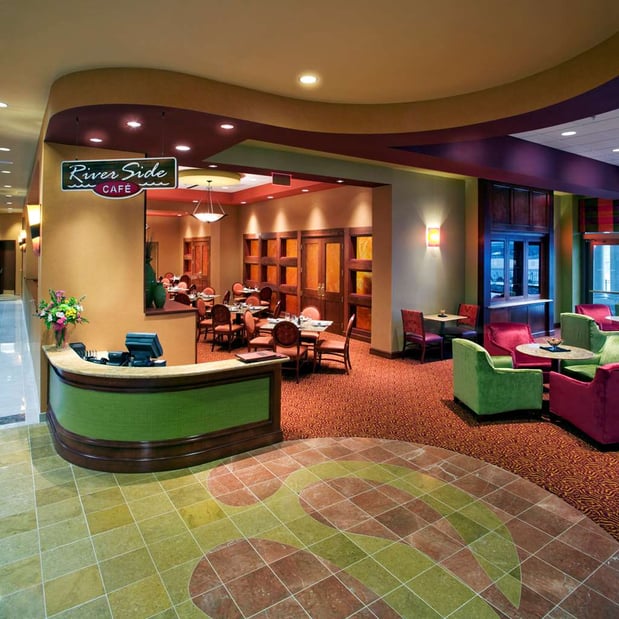 Images Embassy Suites by Hilton East Peoria Riverfront Hotel & Conference Center