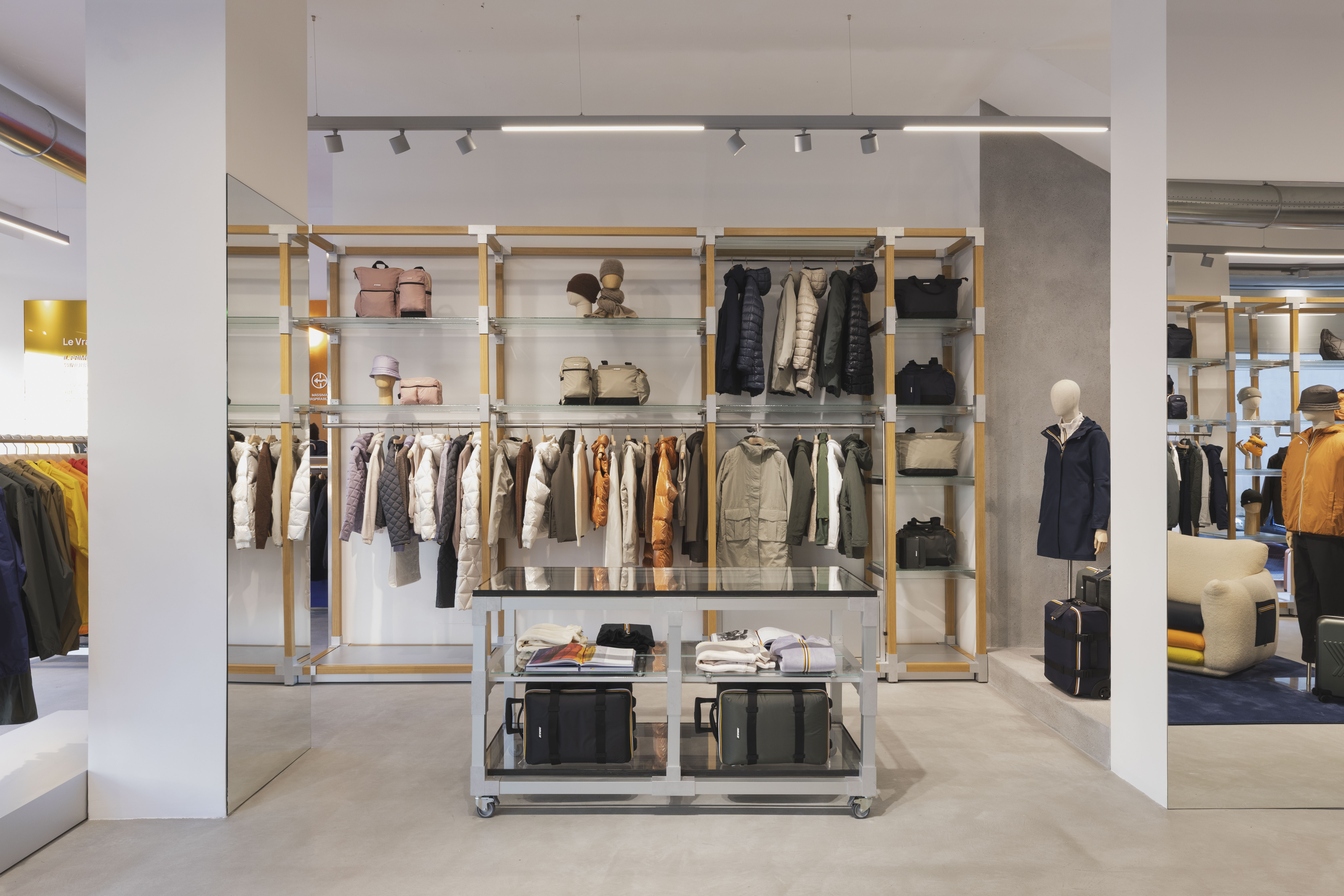 Images K-Way 35 Catania