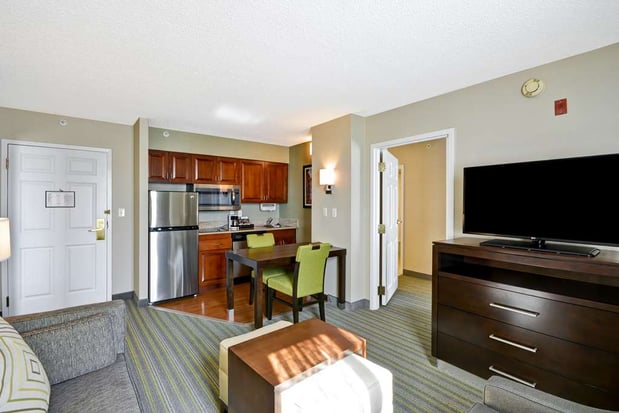 Images Homewood Suites by Hilton Dulles Int'l Airport