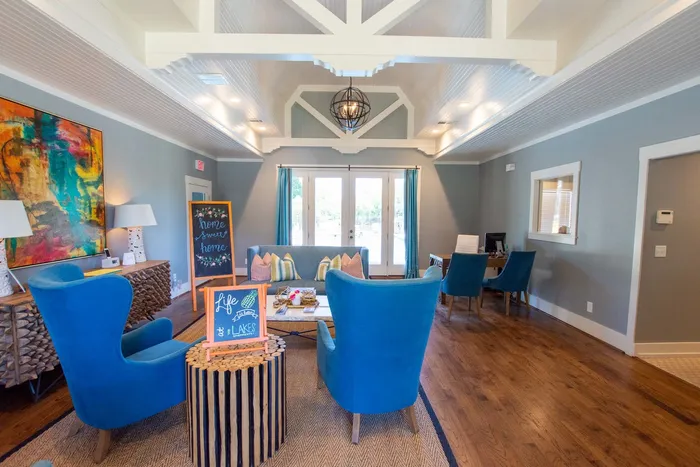 The Lakes Apartments Image
