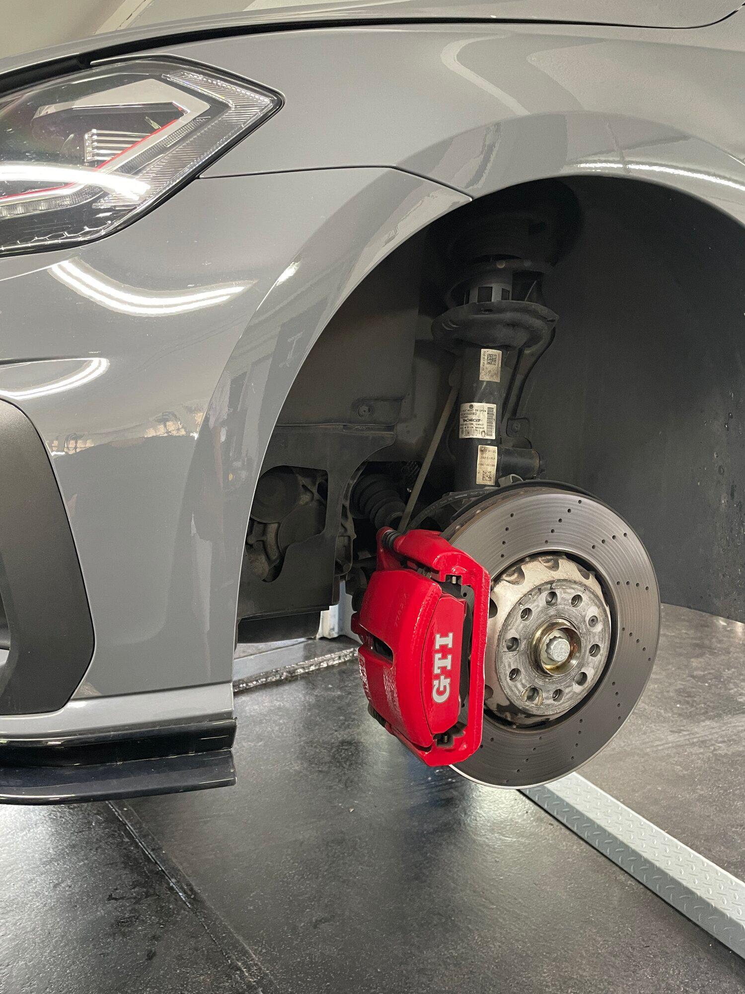 Bilder TJs Garage GmbH