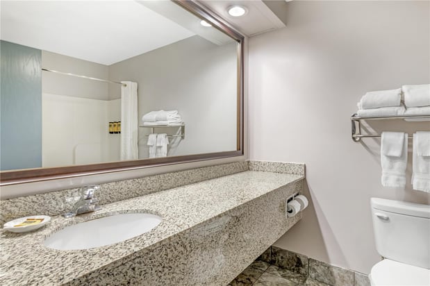 Images Best Western Plus Eau Claire Conference Center