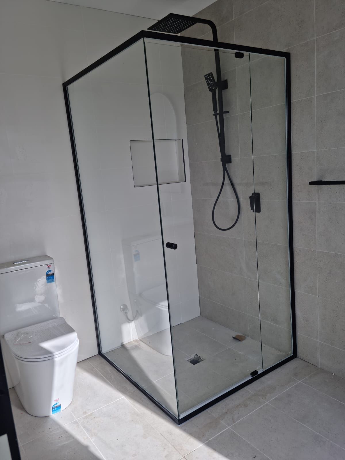 Images SAW Showerscreens