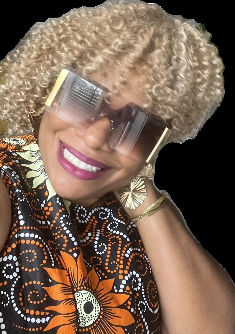 Happy birthday to our Sales Manager, LaShay! We hope your birthday is filled with much light and lov 
