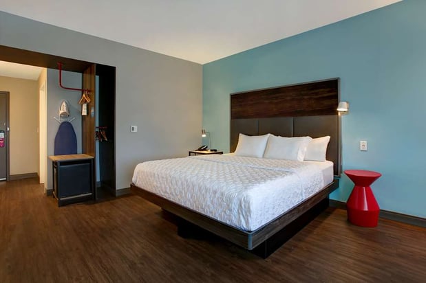 Images Tru by Hilton Alcoa Knoxville Airport