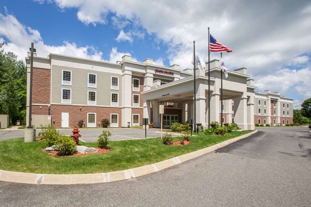 Images Hampton Inn & Suites Berkshires-Lenox