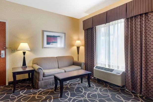 Images Best Western Plus Eau Claire Conference Center