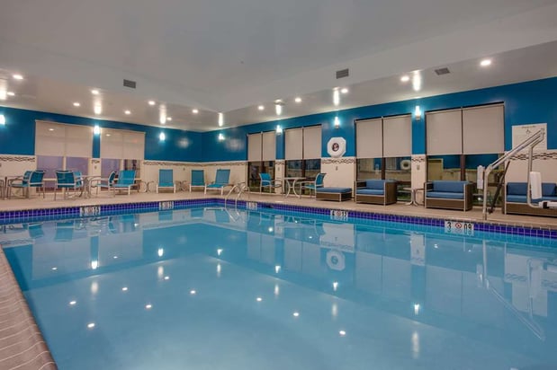 Images Hampton Inn & Suites Philadelphia/Bensalem