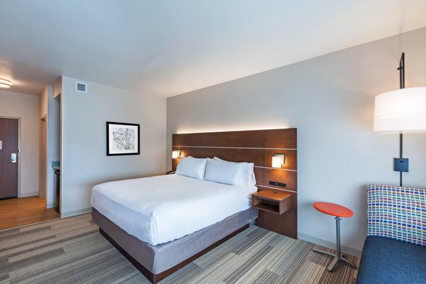 Images Holiday Inn Express & Suites Chanute by IHG