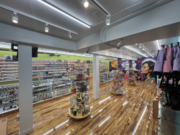Images World of Smoke & Vape - Capitol Hill