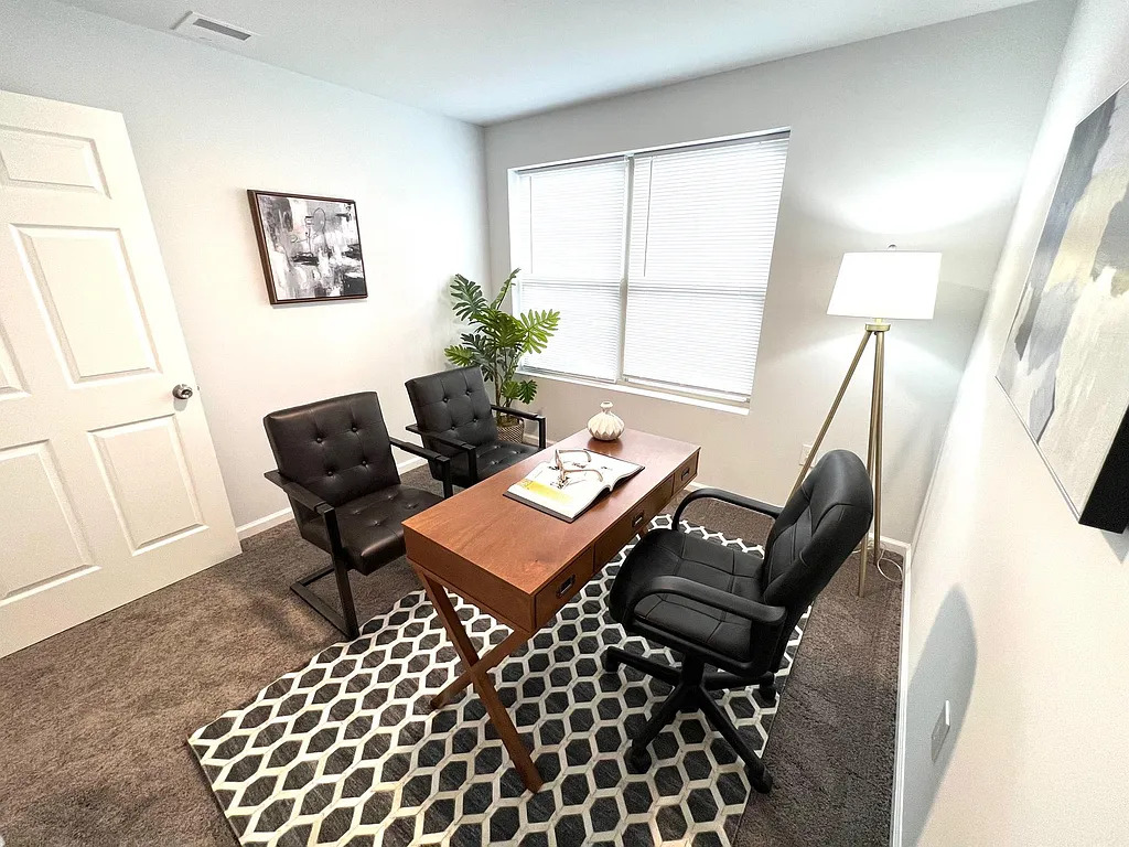Hyatus office furnished photo