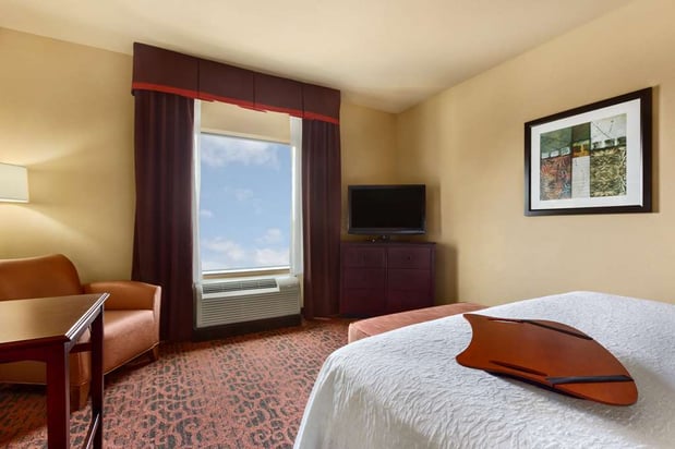 Images Hampton Inn & Suites Mission