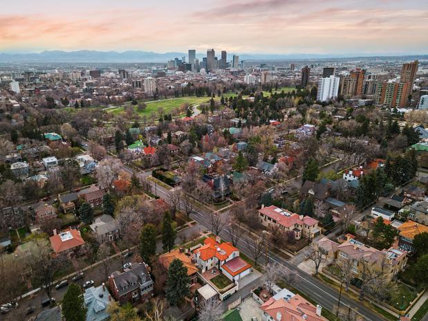 Images Van Westenberg Partners & KW Advantage Realty