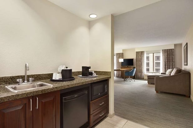Images Hampton Inn & Suites Nashville-Downtown