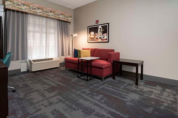 Images Hampton Inn & Suites Raleigh Downtown