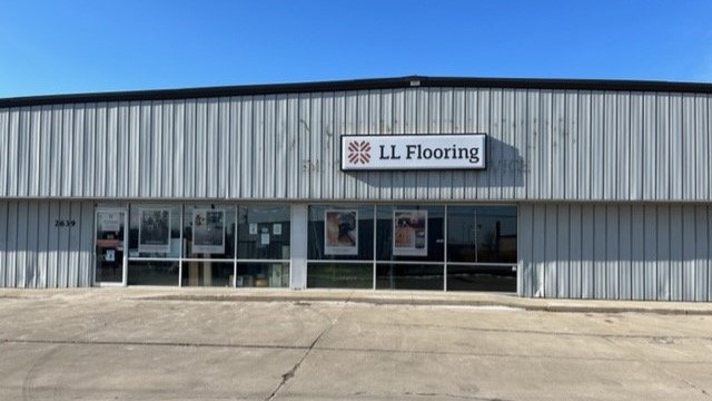 LL Flooring #1092 Fort Wayne | 2639 Goshen Road | Storefront
